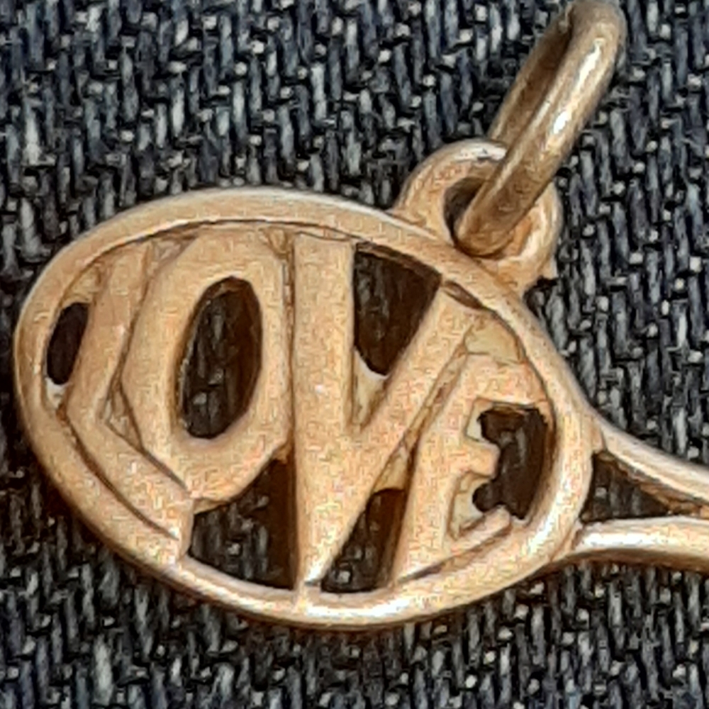 SOLD ON  VINTED. James avery retired tennis